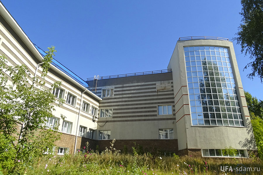 Экономический университет Плеханова в Уфе